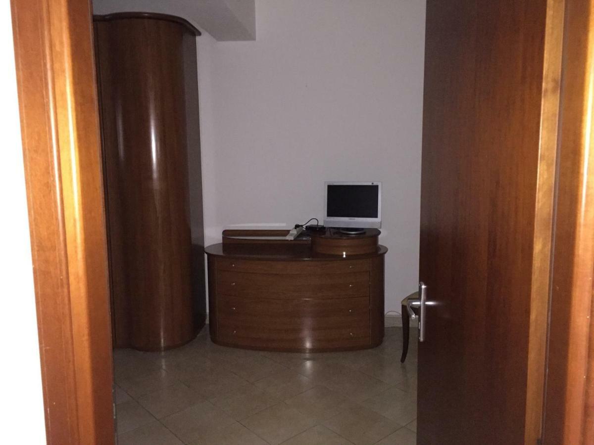 Sacca House Apartment เรจโจ ดี คาลาเบีย ภายนอก รูปภาพ